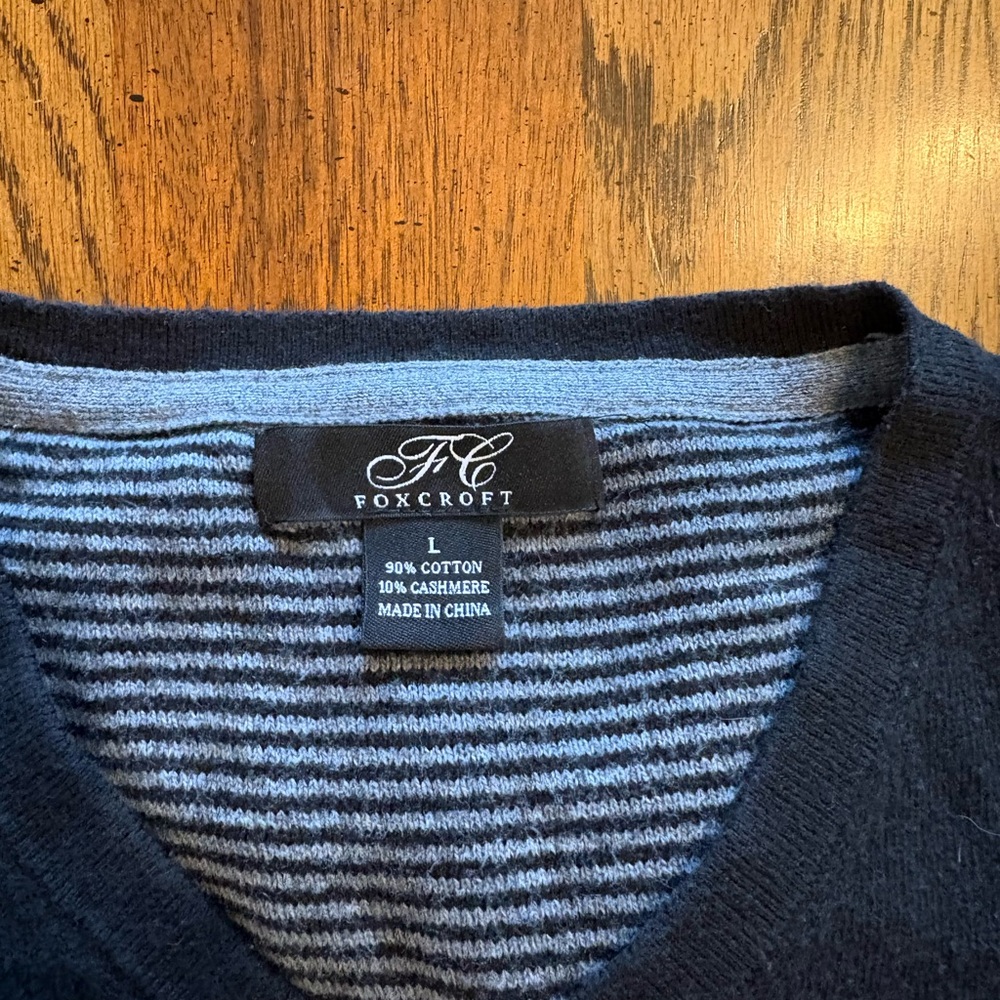 Foxcroft Men's Black V-Neck Sweater - Picture 2 of 3